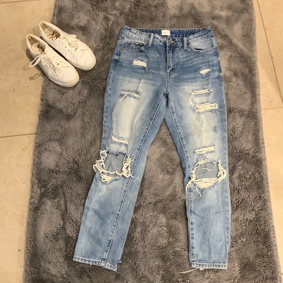 Special A , high rise distressed straight leg jean, size 3 or waist 28 - Picture 6 of 7